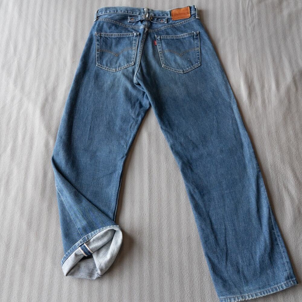 Vintage Levi's 702XX Jeans Men's 31x29 Japan Made Selvedge Big E Cinch Back